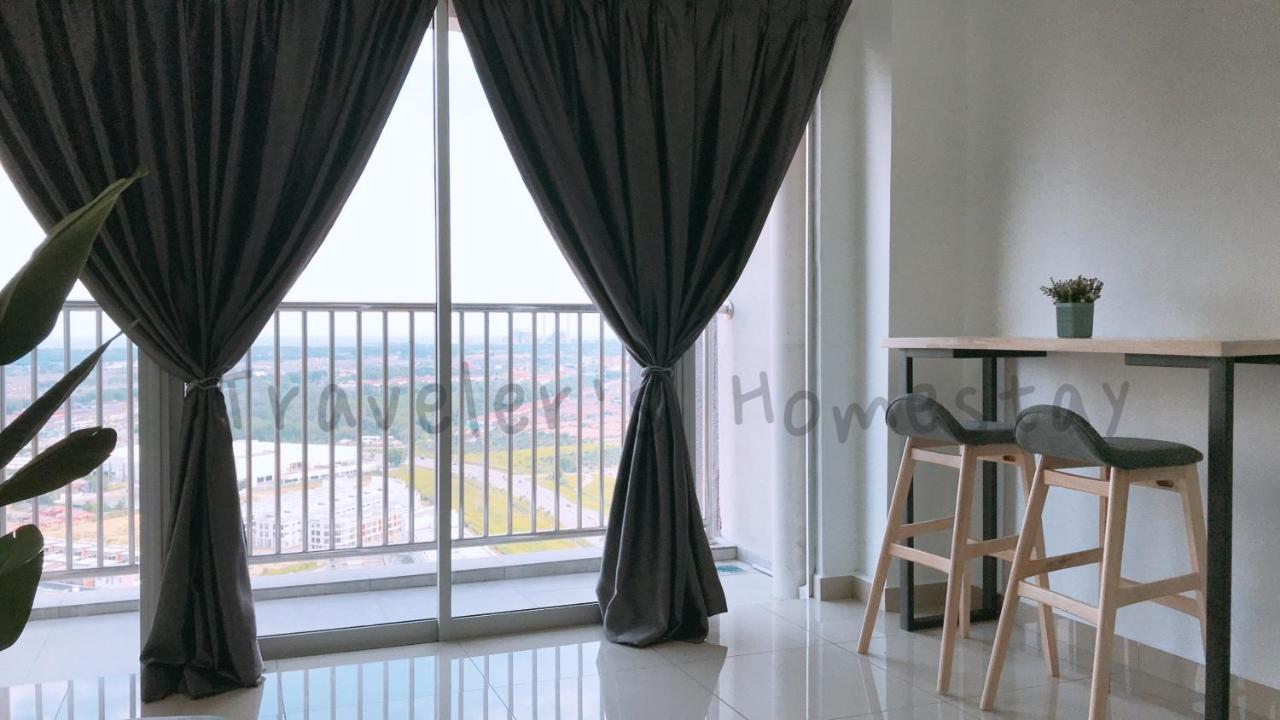 Traveler'S Homestay 旅人窝@ The Venus Sitiawan Kampong Lumut Kiri Exterior photo