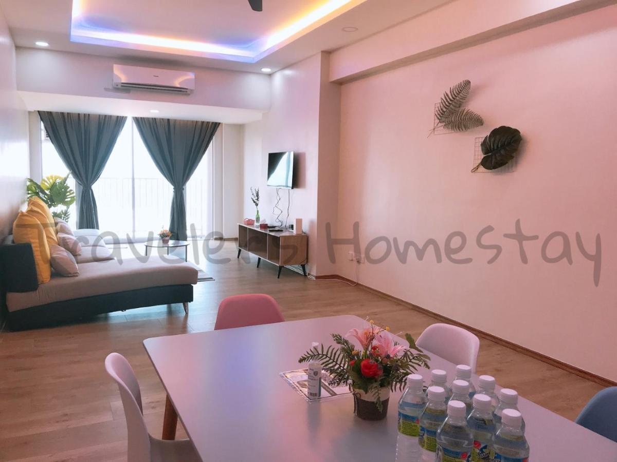 Traveler'S Homestay 旅人窝@ The Venus Sitiawan Kampong Lumut Kiri Exterior photo