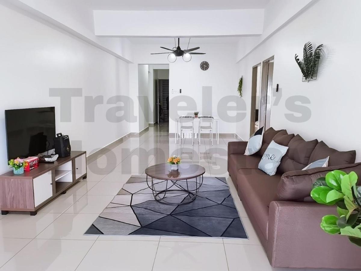 Traveler'S Homestay 旅人窝@ The Venus Sitiawan Kampong Lumut Kiri Exterior photo