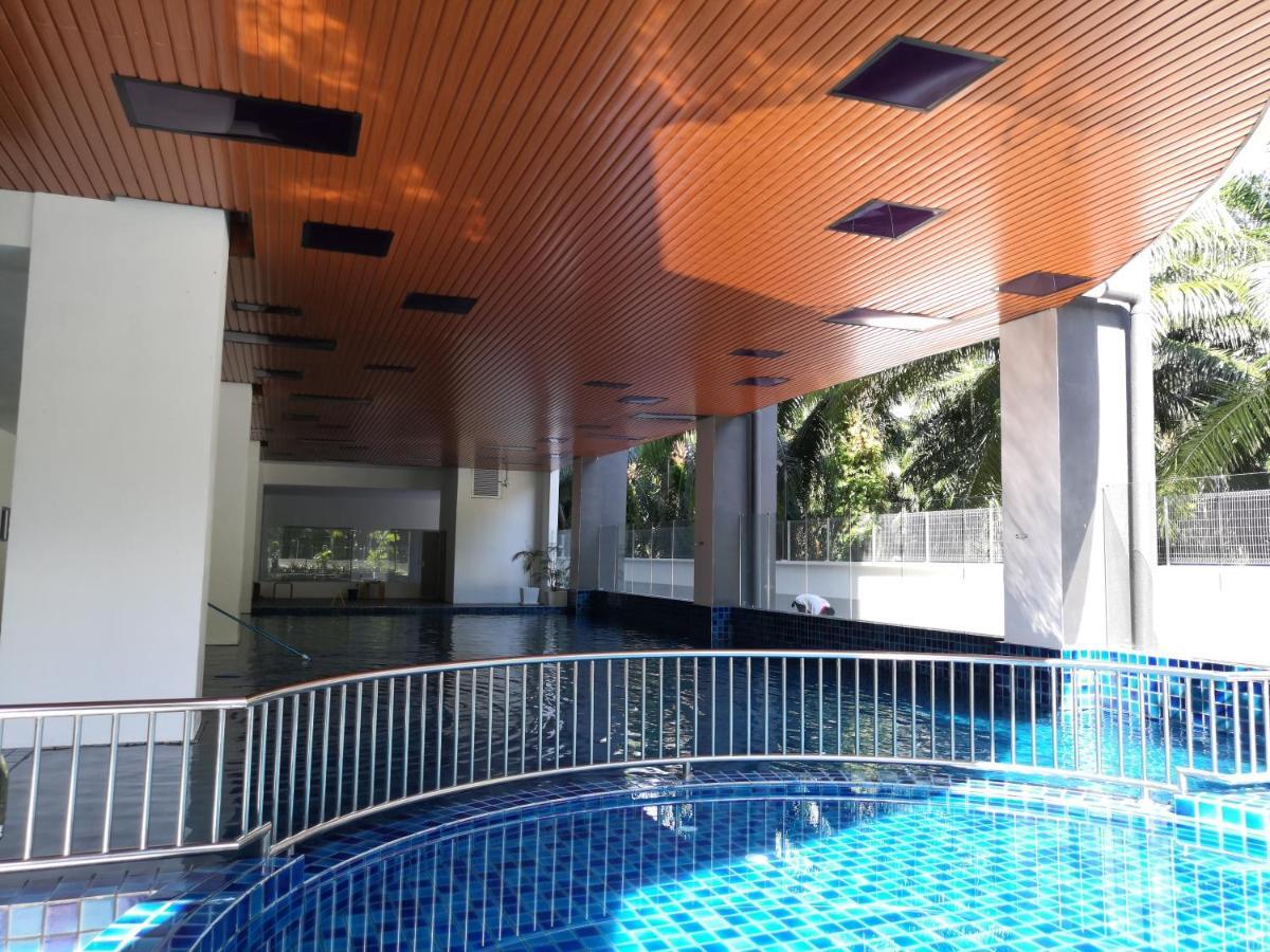 Traveler'S Homestay 旅人窝@ The Venus Sitiawan Kampong Lumut Kiri Exterior photo